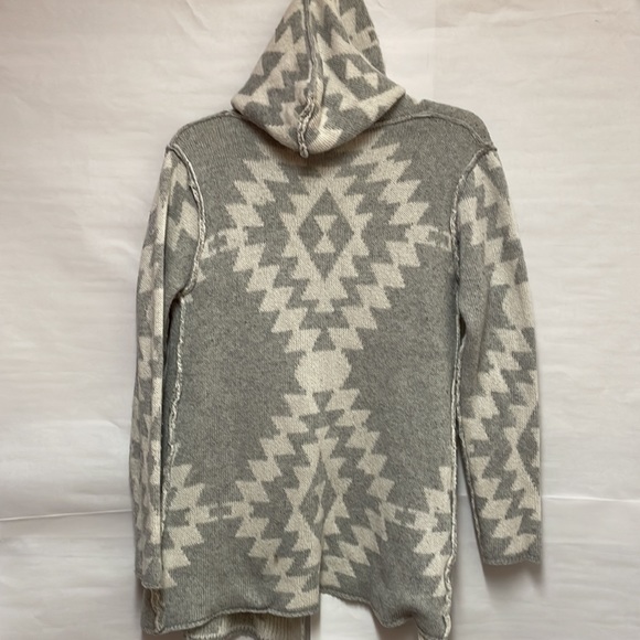 Woven ❤️ Heart Cardigan Sweater - Small - Picture 2 of 11